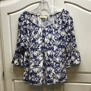 Cute Michael Kors top. In good condition.